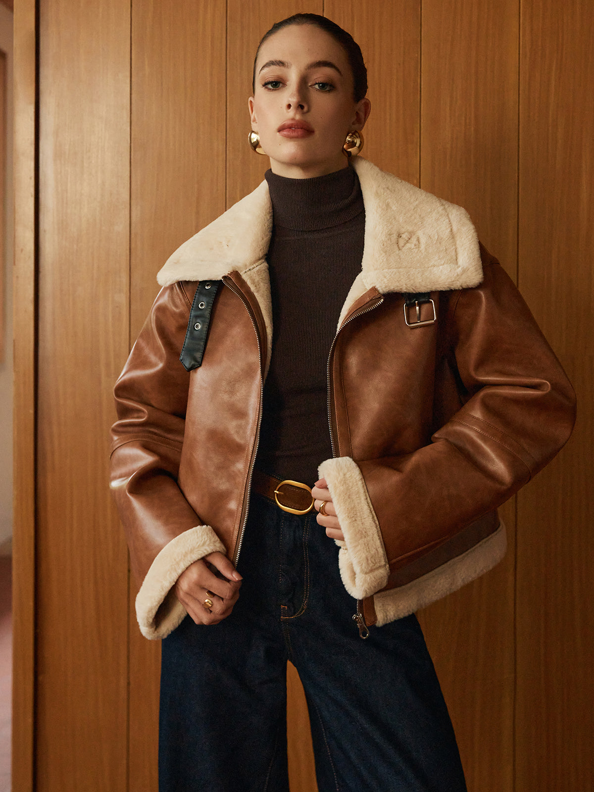 Faux Shearling Aviator Jacket | Oversized Collar | Classic Winter Style