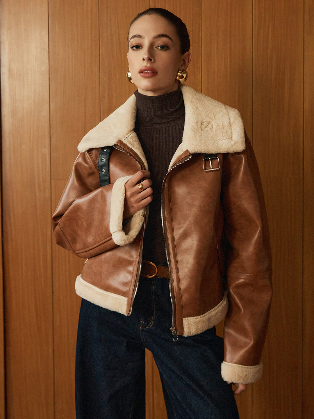 Faux Shearling Aviator Jacket | Oversized Collar | Classic Winter Style