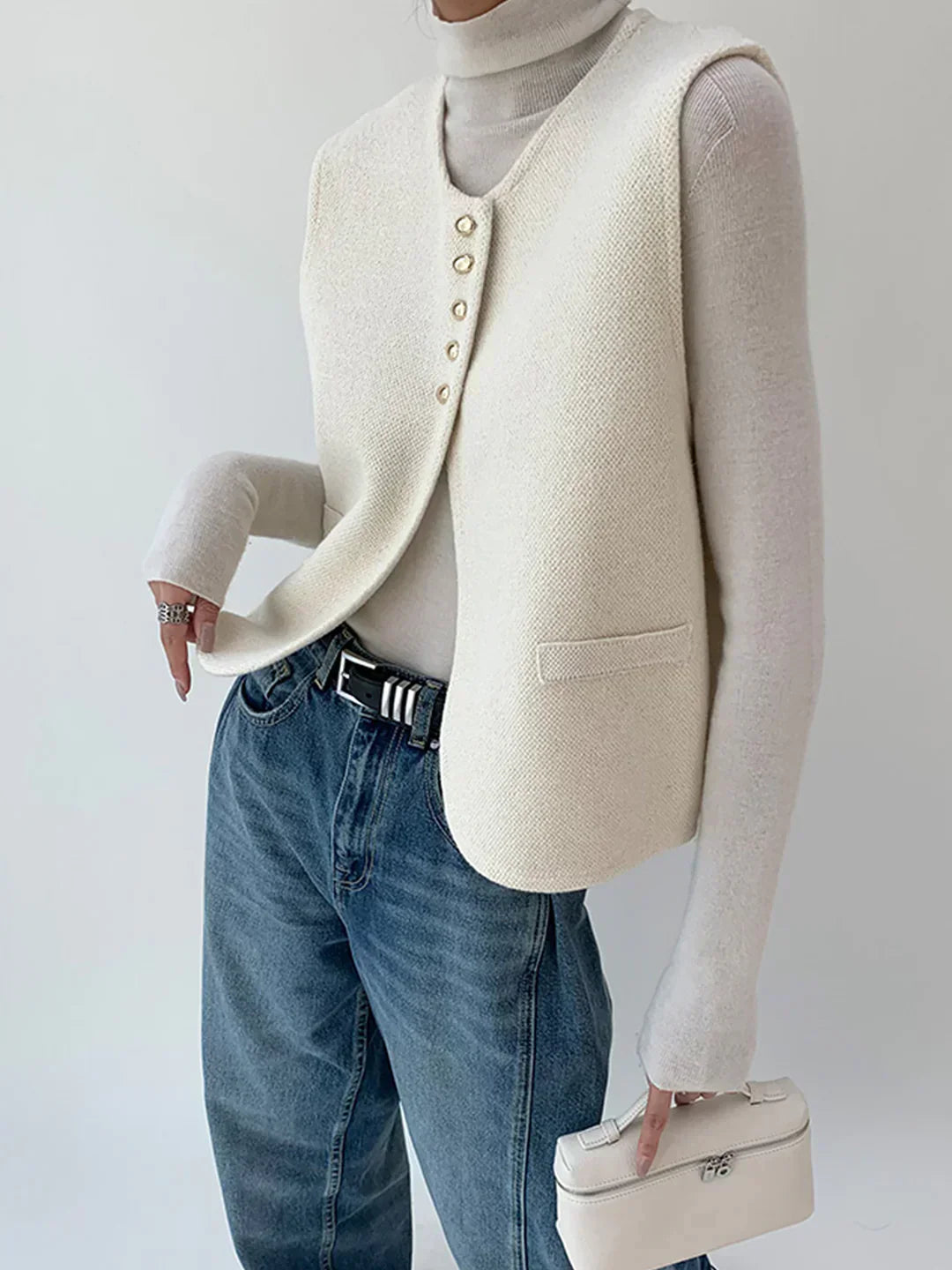 Forma Knit Vest | Gold Button Detail | Regular Fit
