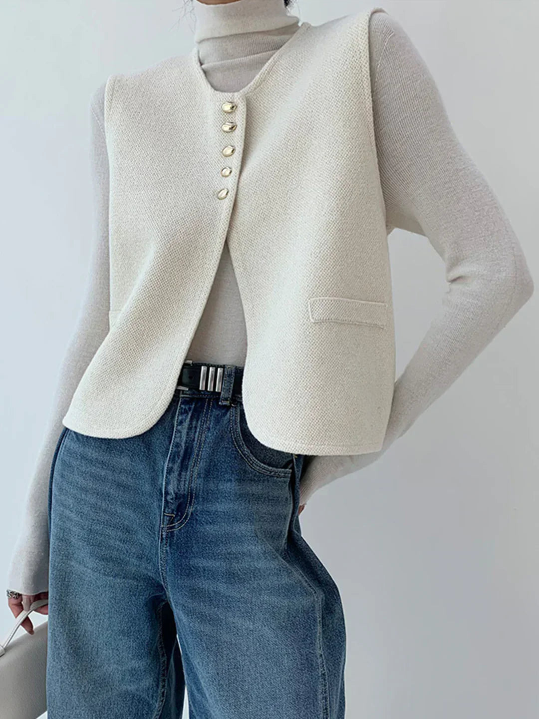 Forma Knit Vest | Gold Button Detail | Regular Fit