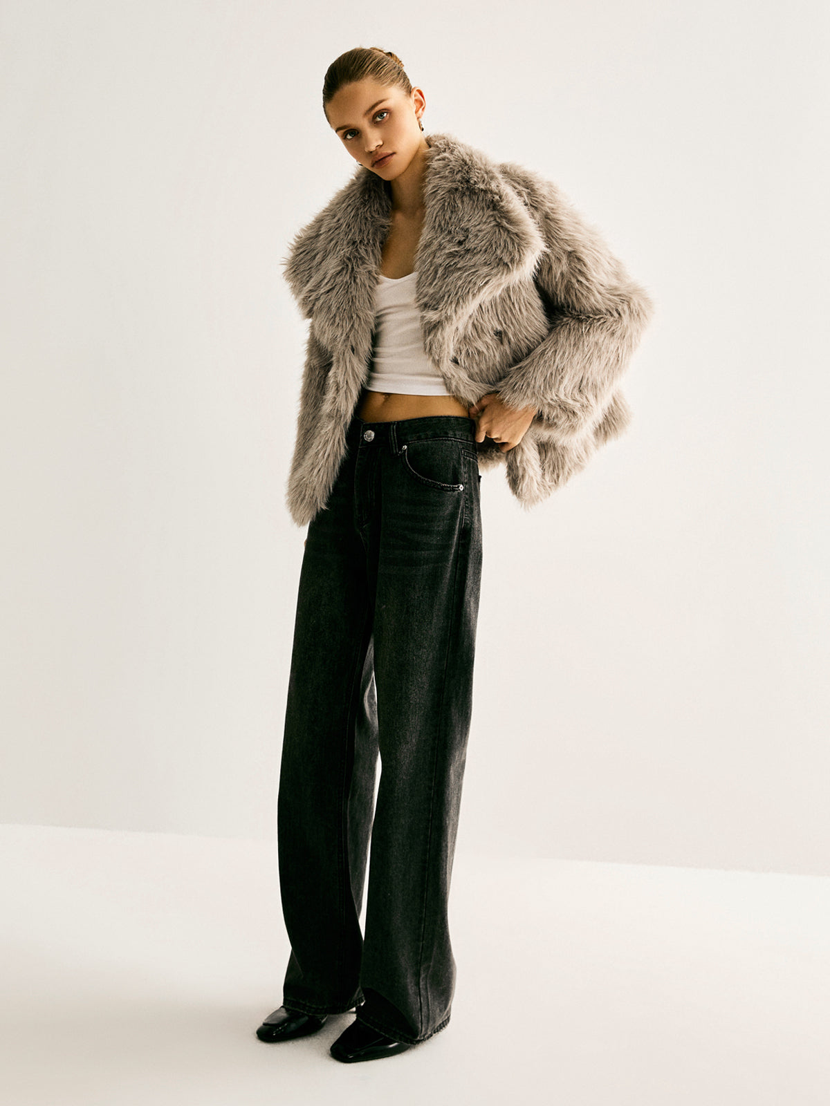 Faux Fur Short Jacket | Oversized Collar | Winter Statement Style